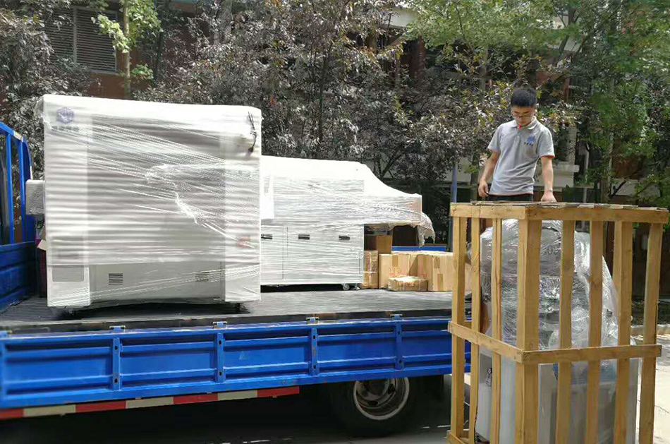 杭州客户SMT设备专车送货，货到上门安装调试