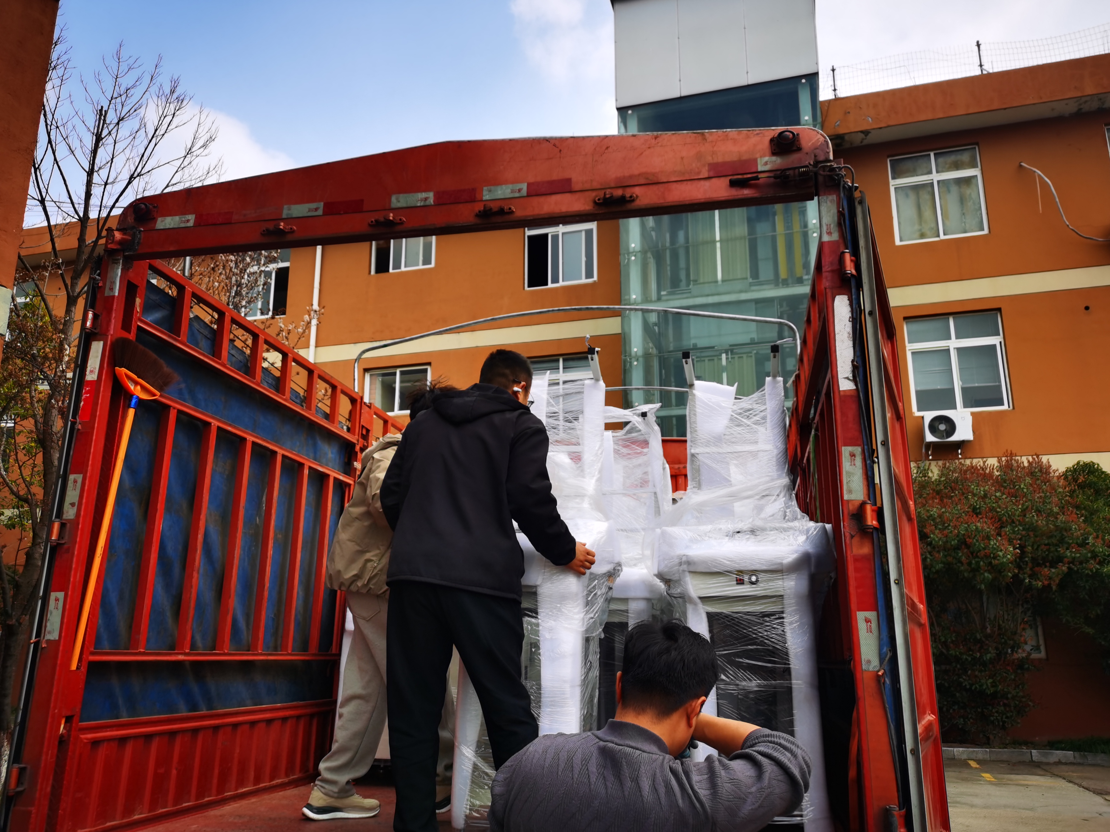 博维家重视客户关系维护，凭优质产品与贴心服